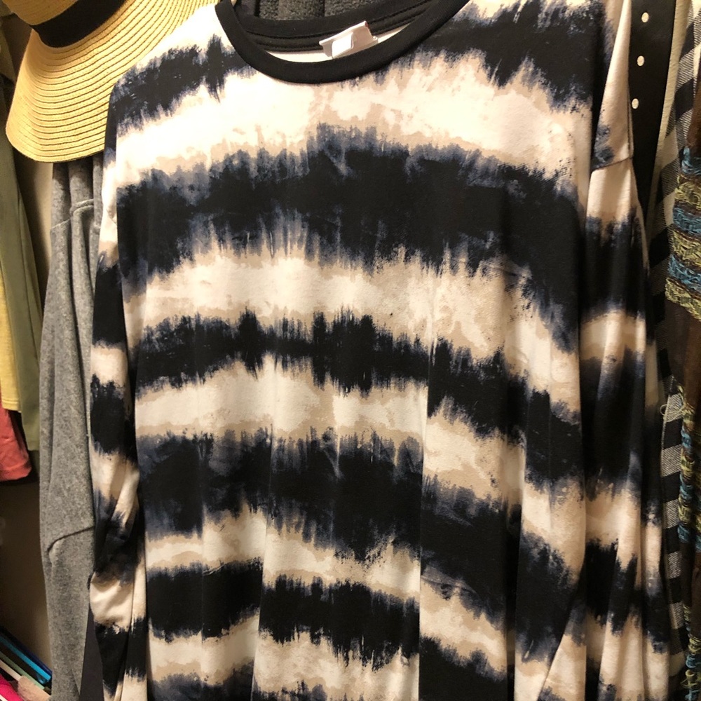 Lularoe long sleeve Hudson